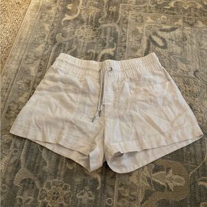 athleta linen shorts